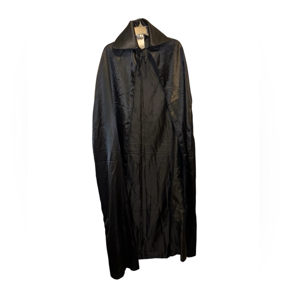 Spirit Halloween Black Men's Cape